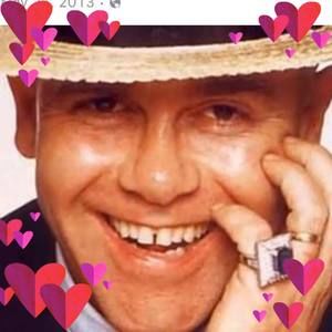 Meet your Posher, Holli